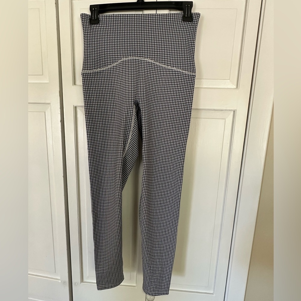 SPANX Navy and White Booty Boost Leggings